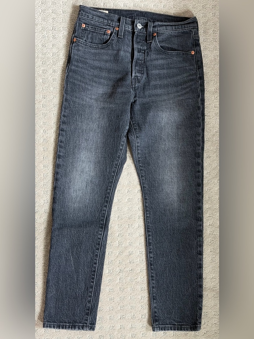 Levi's Women’s Black Washed Ankle Jeans. Size US 27